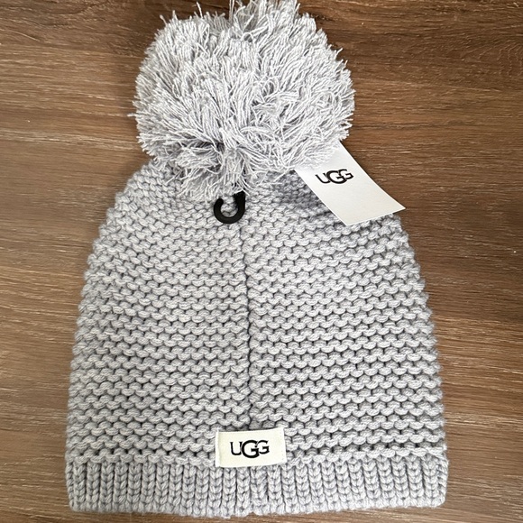 NWT UGG Hat & Scarf Bundle - Picture 2 of 4